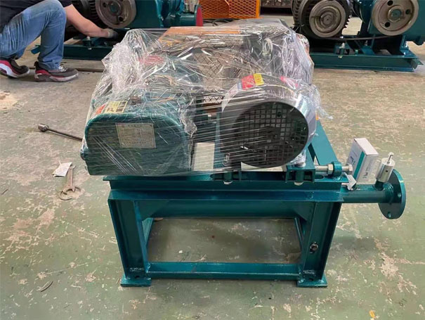 密集型羅茨鼓風(fēng)機 發(fā)貨江蘇xqssr50密集型羅茨鼓風(fēng)機2臺(圖1)